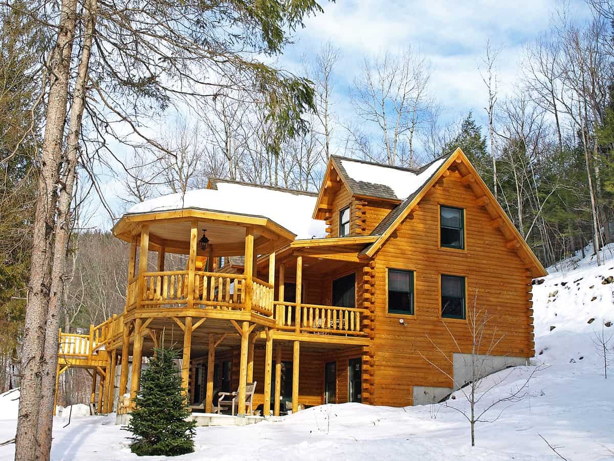 Embracing Rustic Elegance: The Timeless Appeal of Cedar Log Homes by Big Twig Homes in Hendersonville, Asheville, and Western North Carolina