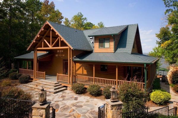 Energy efficient Katahdin Cedar Log HOmes through Carolinas based dealers Big Twig Homes