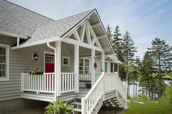 Big Twig Homes Cedar log Homes offer in a contemporary style and solid log construction.
